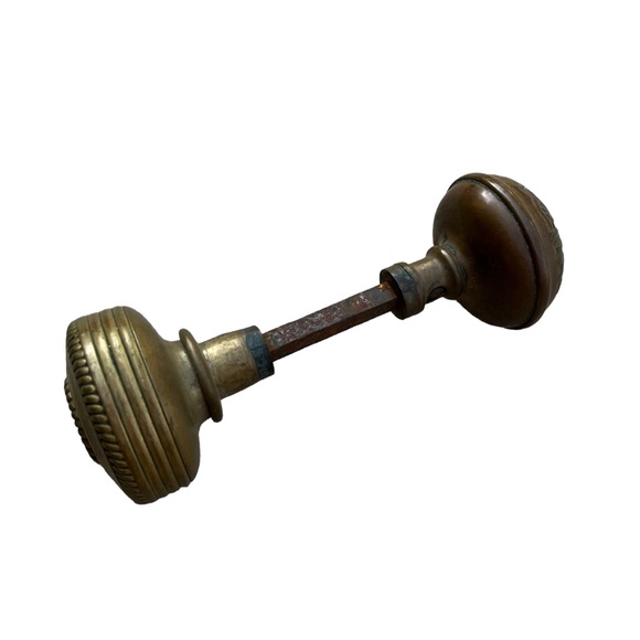 Antique Brass Doorknob Architectural Salvage Restoration Material - Picture 6 of 7